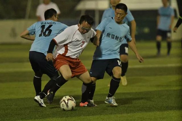卡拉菲奥里本场数据：1次解围，3次夺回球权，对抗8胜4Sofascore1天前6回复