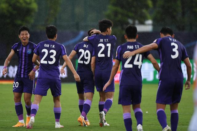 季后赛-米切尔30分阿伦16+18 骑士力克魔术1-0